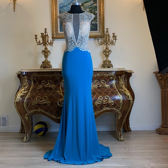 Women’s formal Stretchy rhinestone Illusion evening gown prom dress - Picture 3 of 6